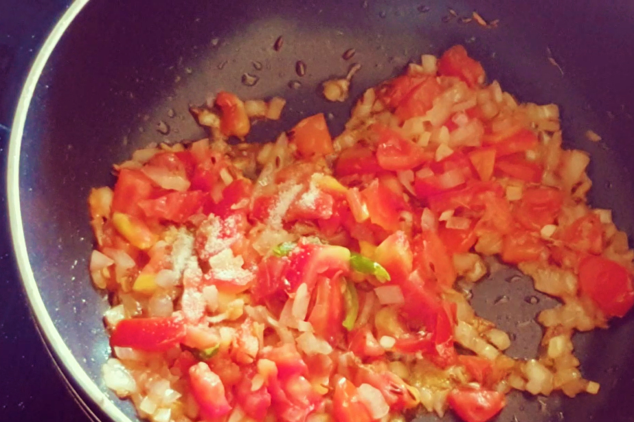 tomato tadka for aloo recipe