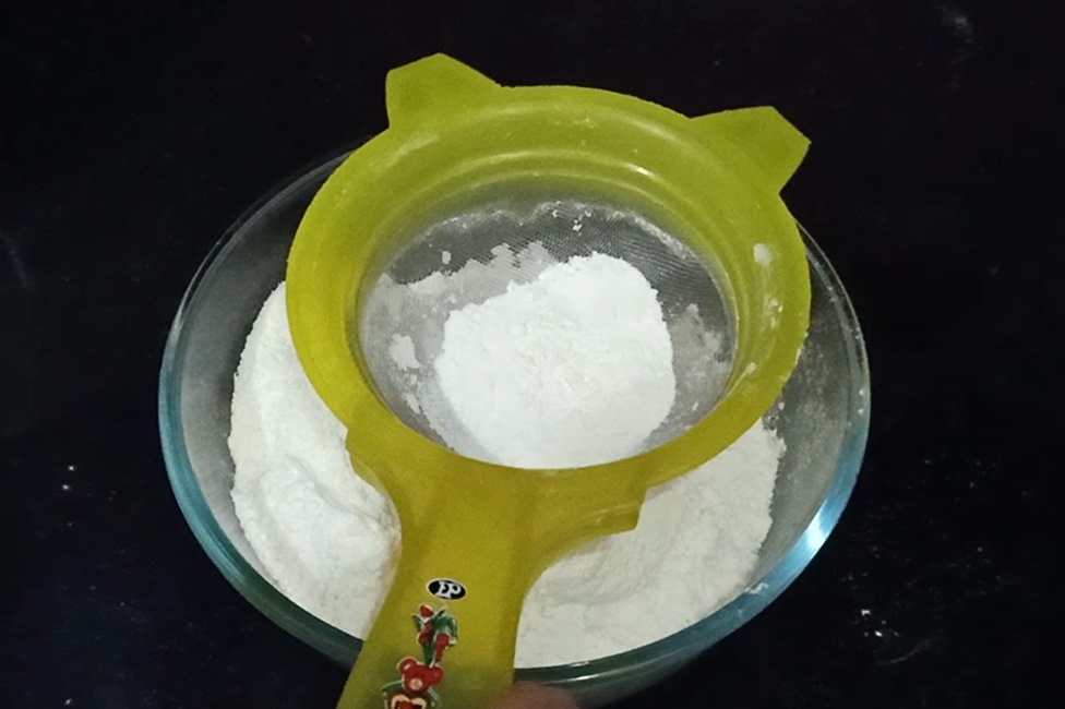 powdered sugar for cake